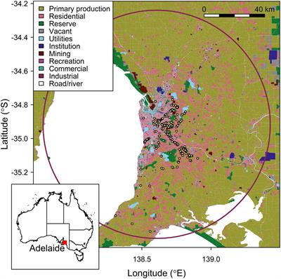 Variety is the spice of life: Flying-foxes exploit a variety of native and exotic food plants in an urban landscape mosaic